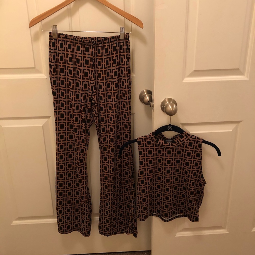 Elastic Patterned Set from Wearever